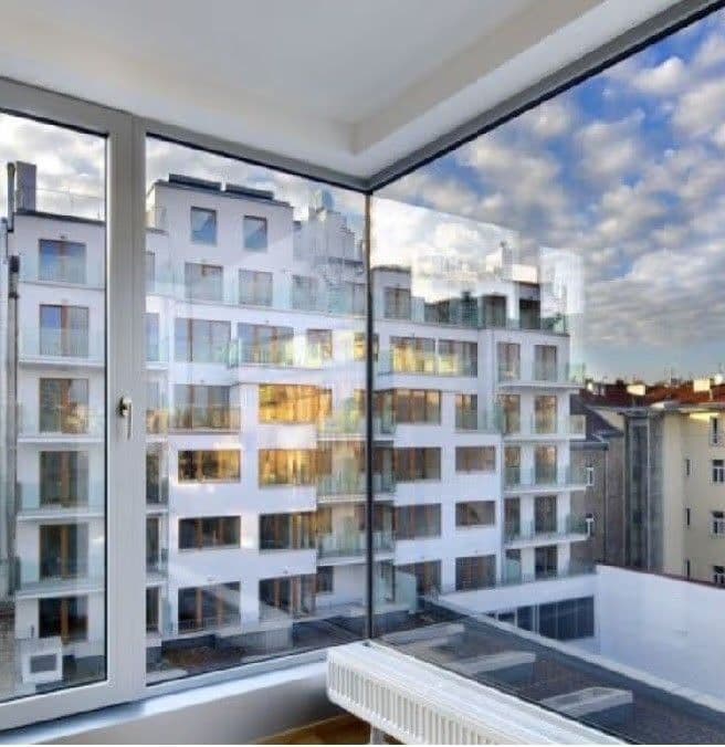 Prenájom bytu 2-izbový 47 m², Komunardů, Praha, Praha Prenájom bytu 2-izbový 47 m², Komunardů, Praha, Praha