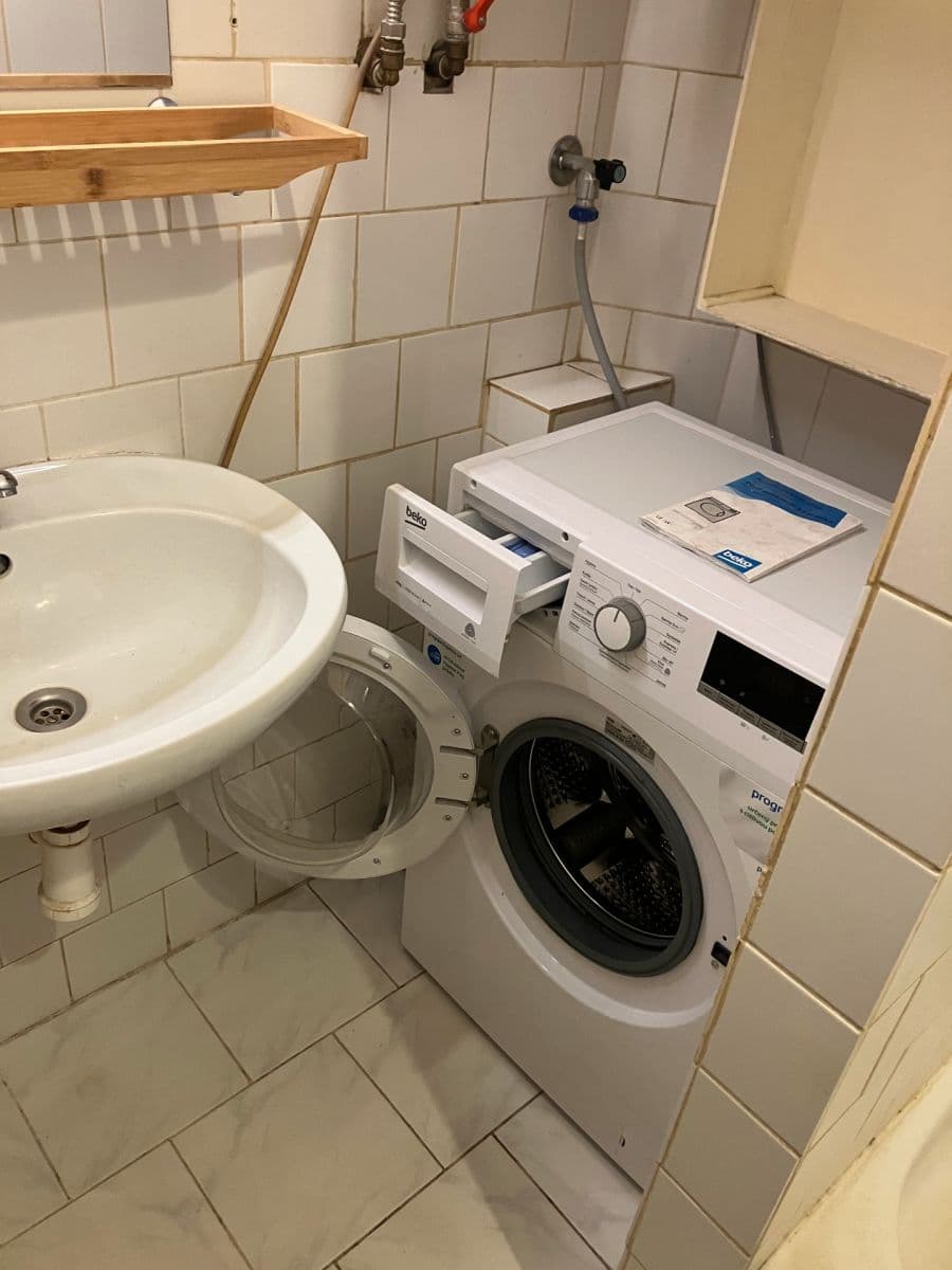 Prenájom bytu 2-izbový 50 m², Čajkovského, Praha, Praha Prenájom bytu 2-izbový 50 m², Čajkovského, Praha, Praha