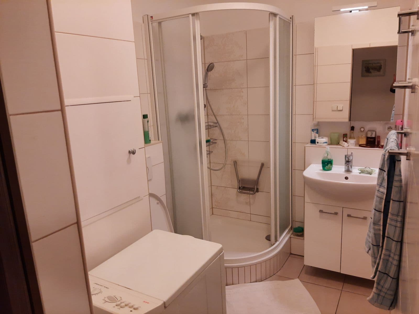 Prenájom bytu 3-izbový 70 m², Palackého, Znojmo, Jihomoravský kraj Prenájom bytu 3-izbový 70 m², Palackého, Znojmo, Jihomoravský kraj