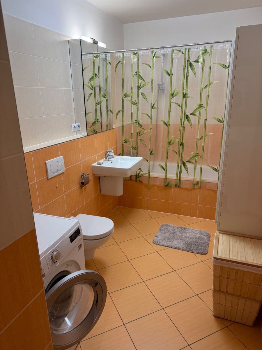 Prenájom bytu 2-izbový 65 m², Kryšpínova, Praha, Praha Prenájom bytu 2-izbový 65 m², Kryšpínova, Praha, Praha