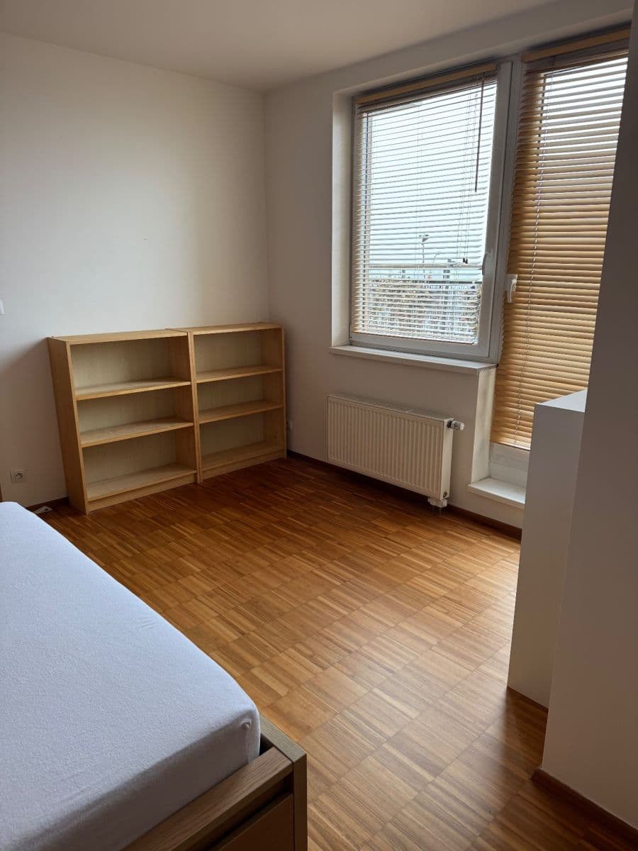 Prenájom bytu 2-izbový 65 m², Kryšpínova, Praha, Praha Prenájom bytu 2-izbový 65 m², Kryšpínova, Praha, Praha