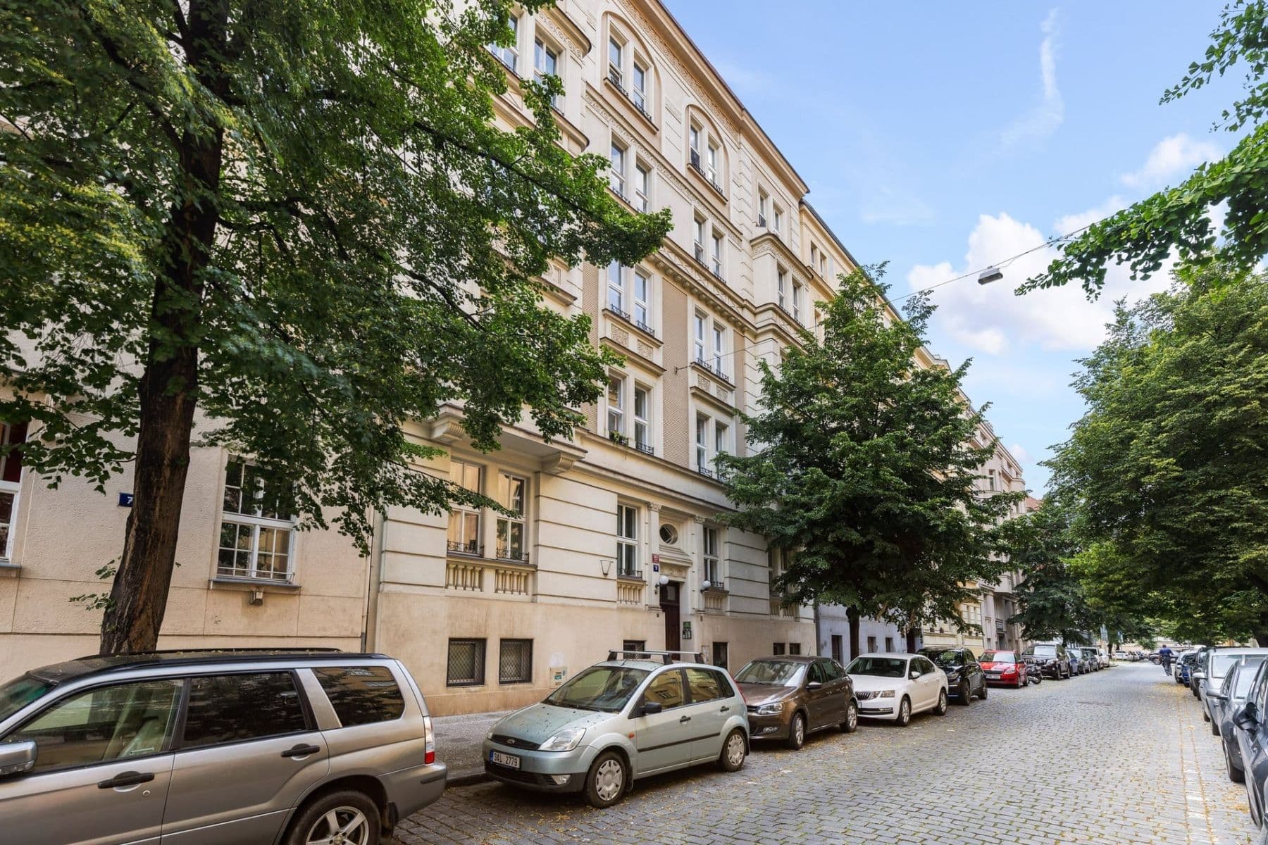 Prenájom bytu 3-izbový 104 m², dr. Zikmunda Wintra, Praha, Praha Prenájom bytu 3-izbový 104 m², dr. Zikmunda Wintra, Praha, Praha