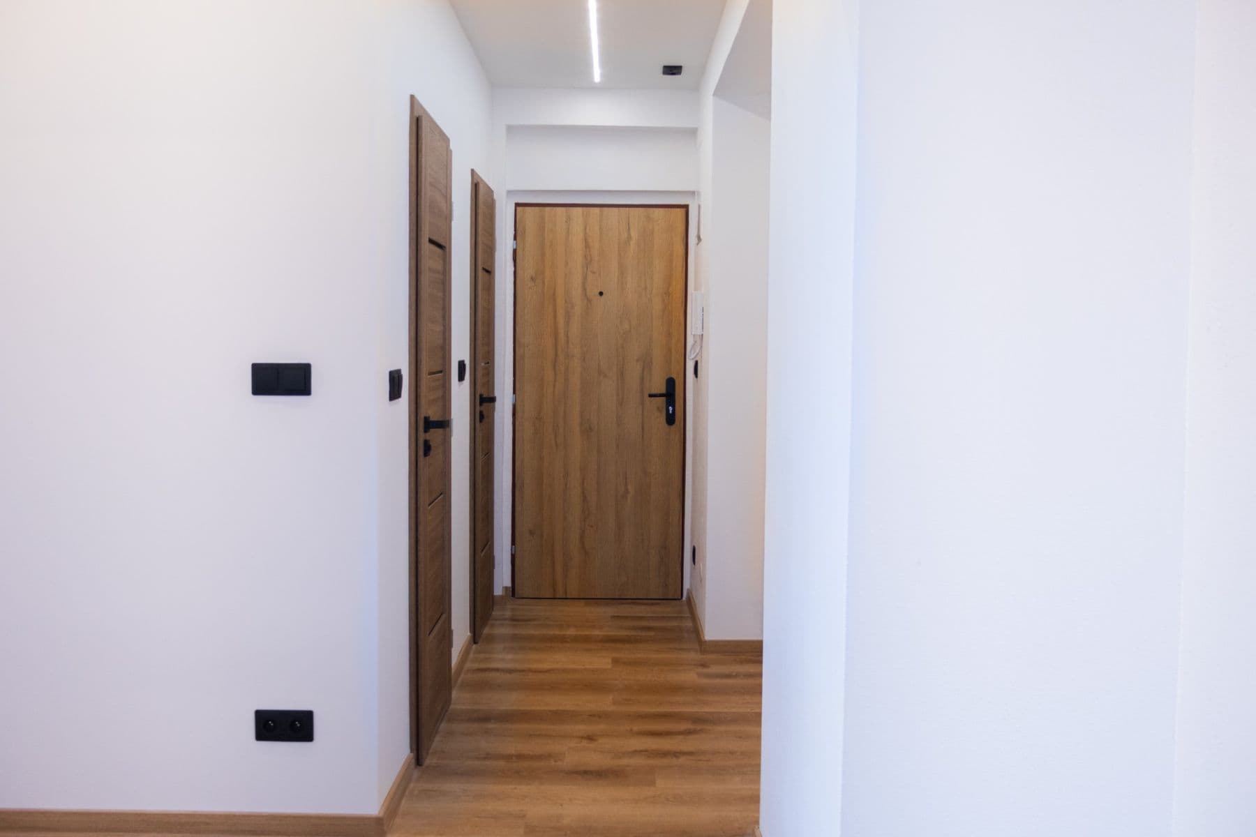 Predaj bytu 3-izbový 53 m², náměstí Generála Píky, Plzeň, Plzeňský kraj Predaj bytu 3-izbový 53 m², náměstí Generála Píky, Plzeň, Plzeňský kraj