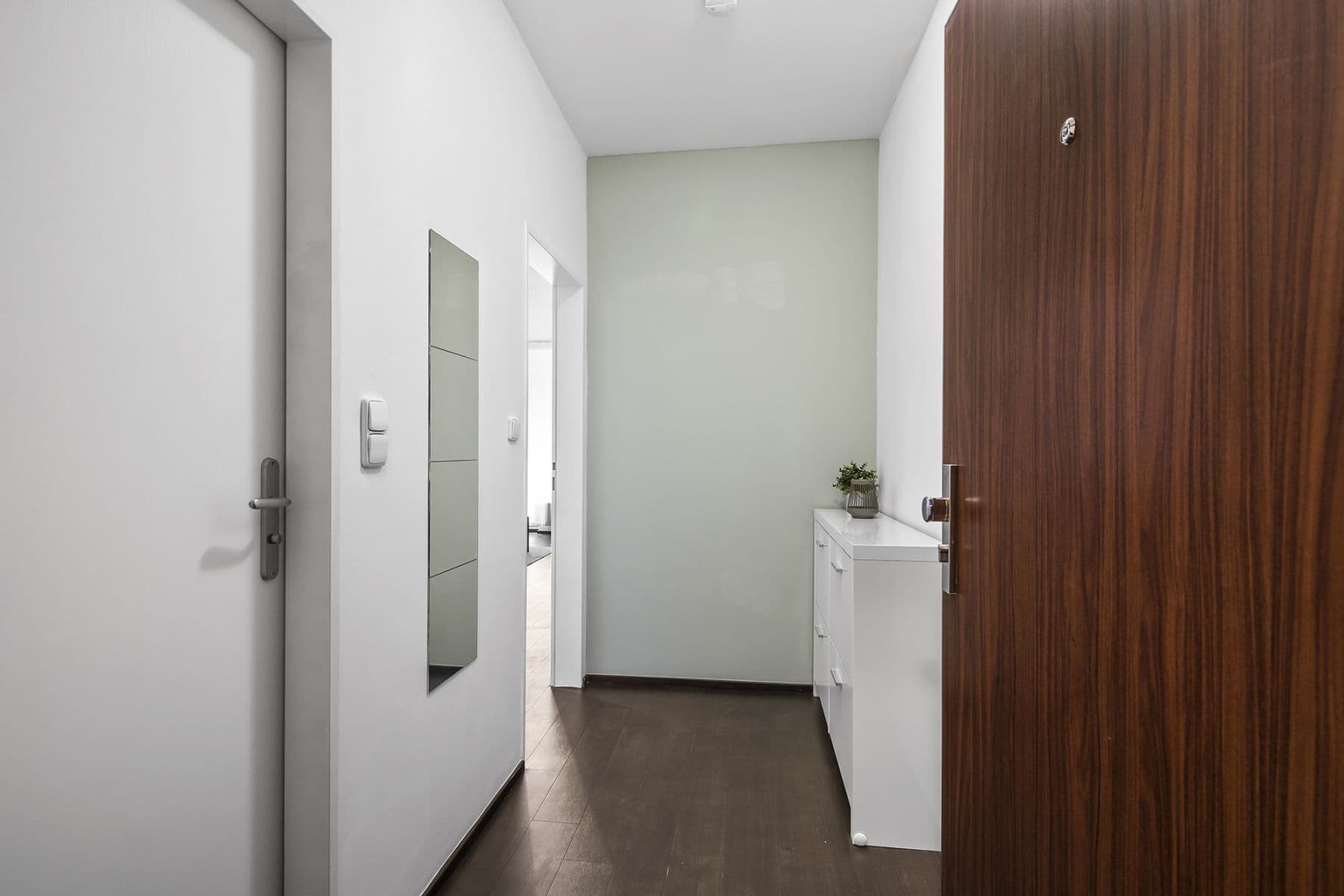 Prenájom bytu 52 m², Makedonská, Praha, Praha Prenájom bytu 52 m², Makedonská, Praha, Praha