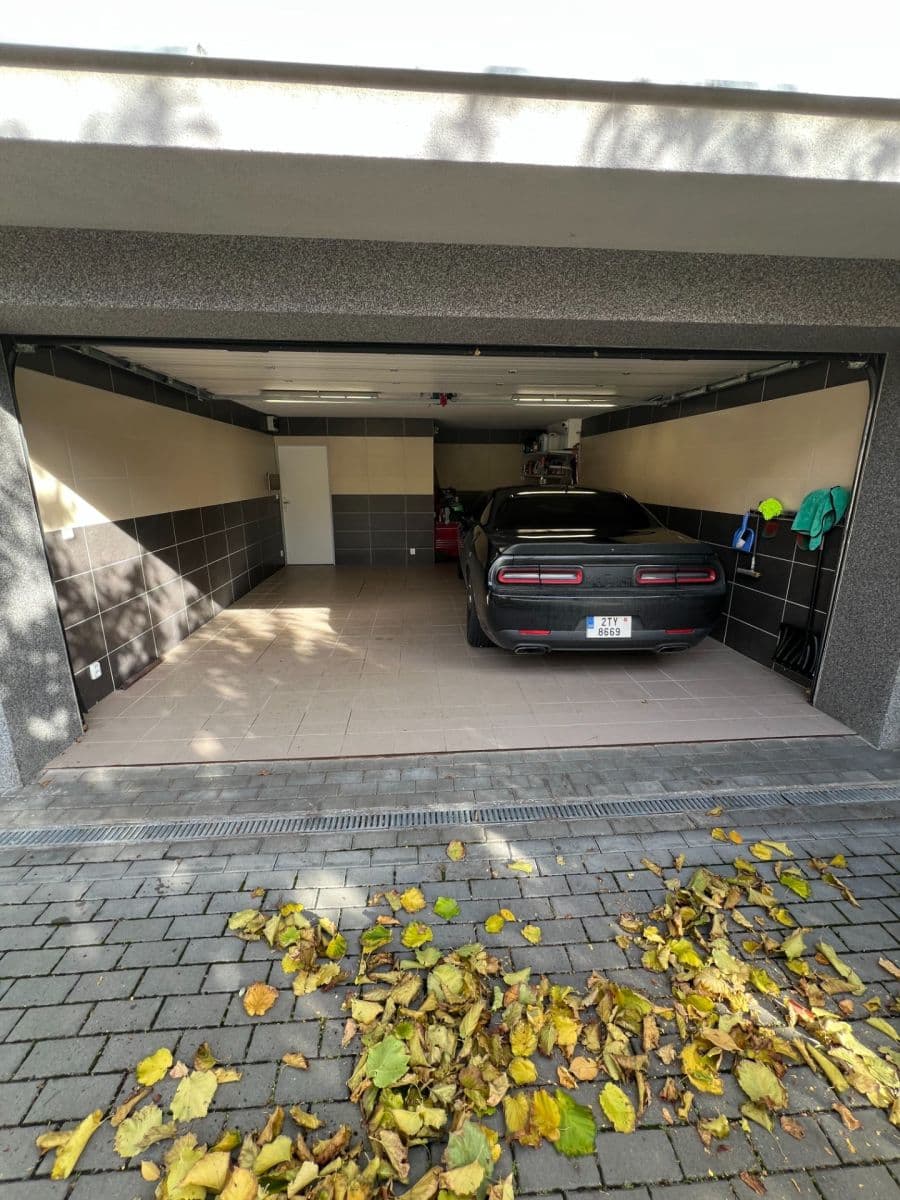 Prenájom garáže 32 m², Zemkova, Brno, Jihomoravský kraj Prenájom garáže 32 m², Zemkova, Brno, Jihomoravský kraj