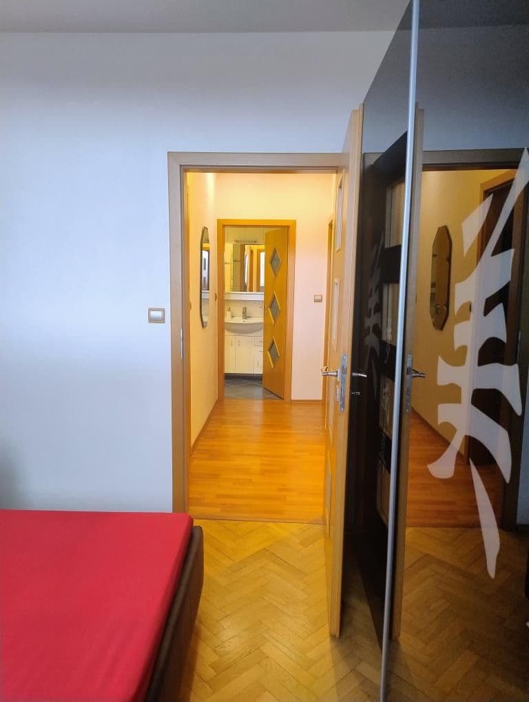 Prenájom bytu 2-izbový 48 m², K. H. Máchy, Příbram, Středočeský kraj Prenájom bytu 2-izbový 48 m², K. H. Máchy, Příbram, Středočeský kraj