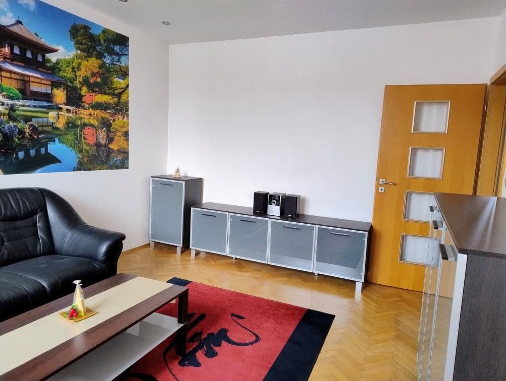 Prenájom bytu 2-izbový 48 m², K. H. Máchy, Příbram, Středočeský kraj Prenájom bytu 2-izbový 48 m², K. H. Máchy, Příbram, Středočeský kraj