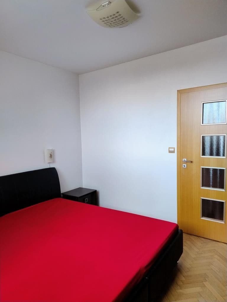 Prenájom bytu 2-izbový 48 m², K. H. Máchy, Příbram, Středočeský kraj Prenájom bytu 2-izbový 48 m², K. H. Máchy, Příbram, Středočeský kraj