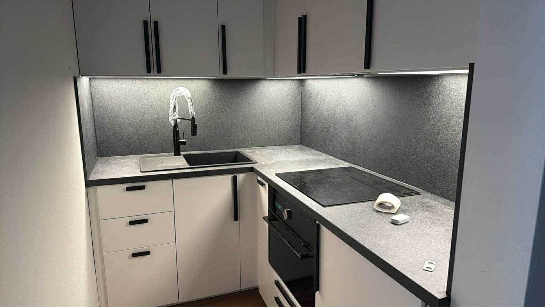 Prenájom bytu 1-izbový 45 m², Malešická, Praha, Praha Prenájom bytu 1-izbový 45 m², Malešická, Praha, Praha