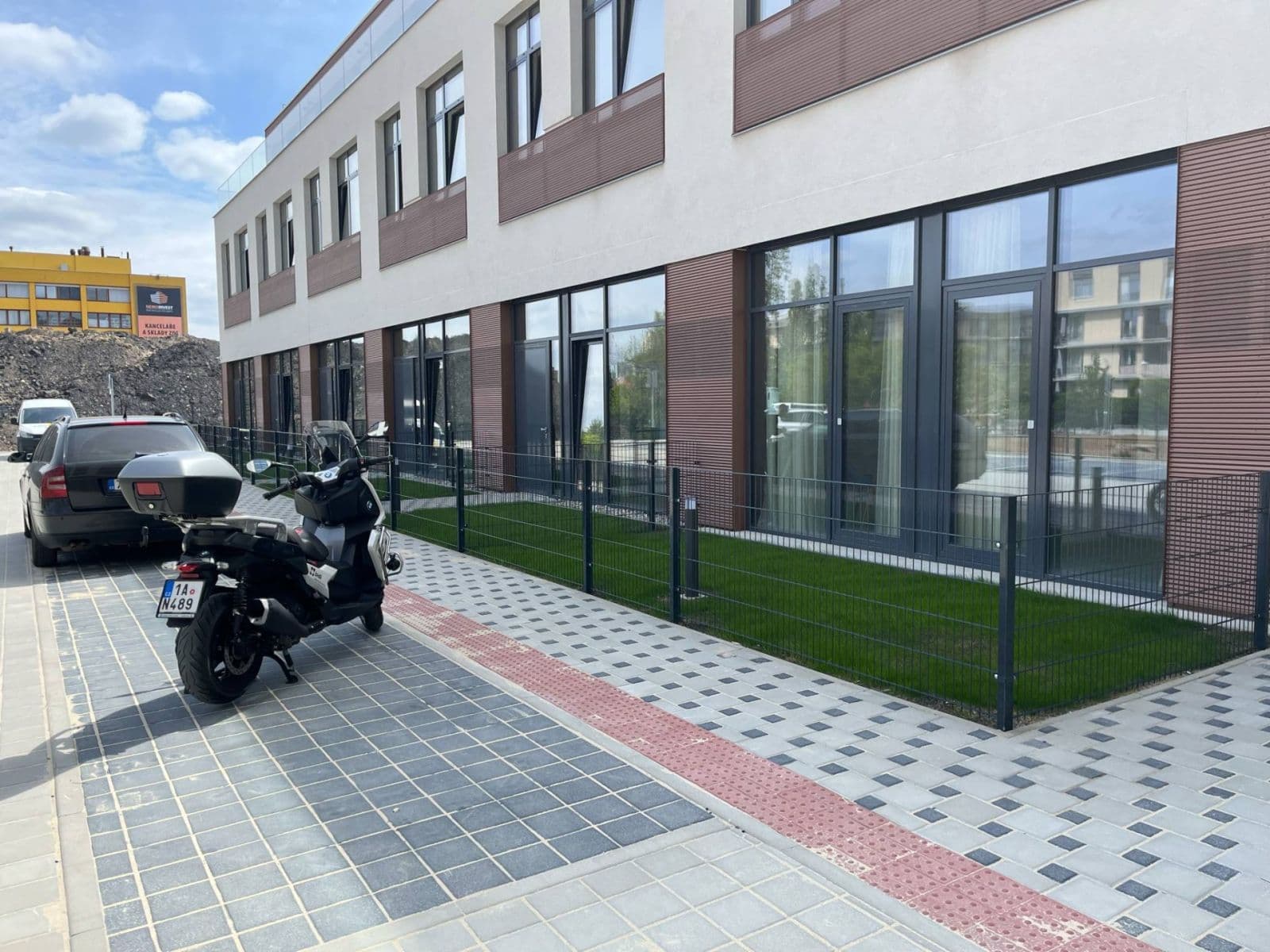 Prenájom bytu 1-izbový 45 m², Malešická, Praha, Praha Prenájom bytu 1-izbový 45 m², Malešická, Praha, Praha