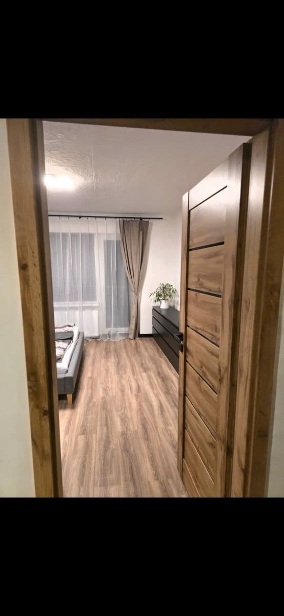 Predaj bytu 3-izbový 72 m², 5. května, Dobroměřice, Ústecký kraj Predaj bytu 3-izbový 72 m², 5. května, Dobroměřice, Ústecký kraj