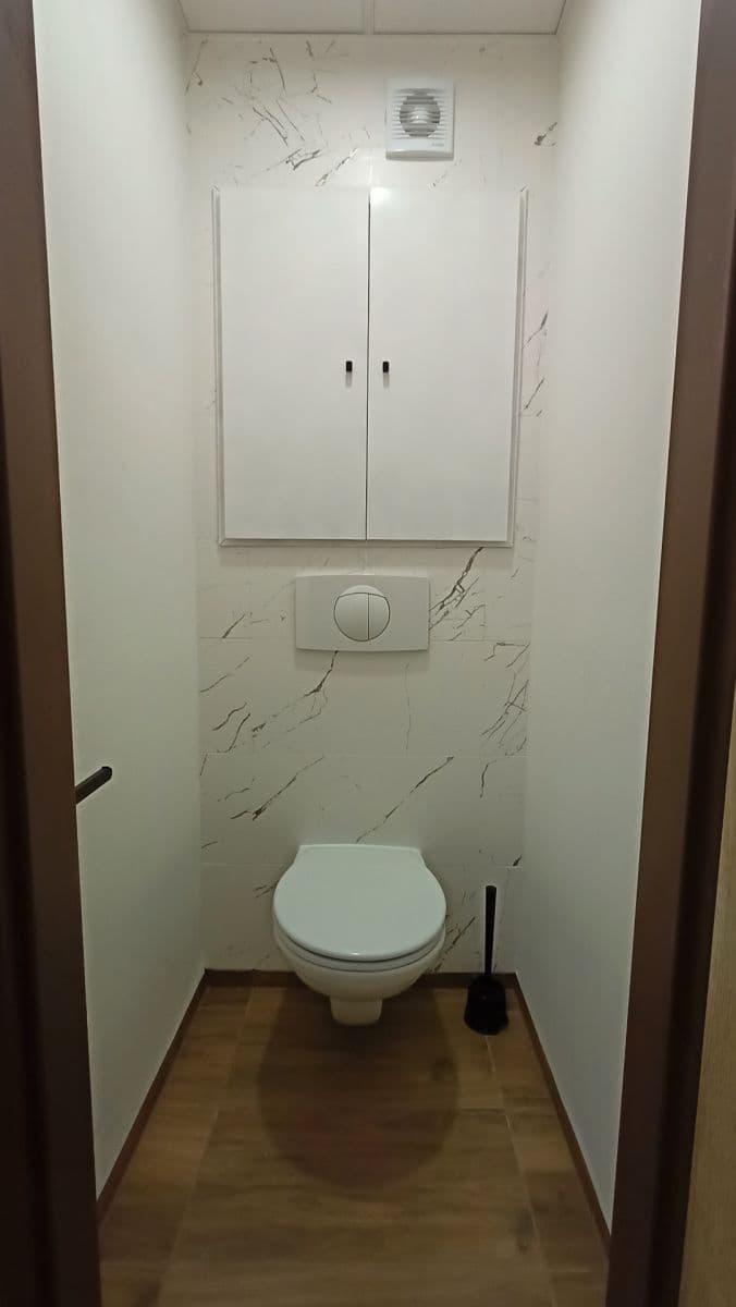 Prenájom bytu 3-izbový 74 m², Osvobození, Orlová, Moravskoslezský kraj Prenájom bytu 3-izbový 74 m², Osvobození, Orlová, Moravskoslezský kraj