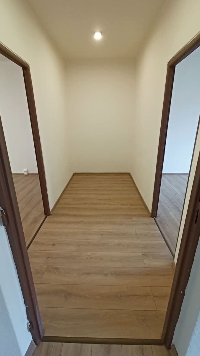 Prenájom bytu 3-izbový 74 m², Osvobození, Orlová, Moravskoslezský kraj Prenájom bytu 3-izbový 74 m², Osvobození, Orlová, Moravskoslezský kraj