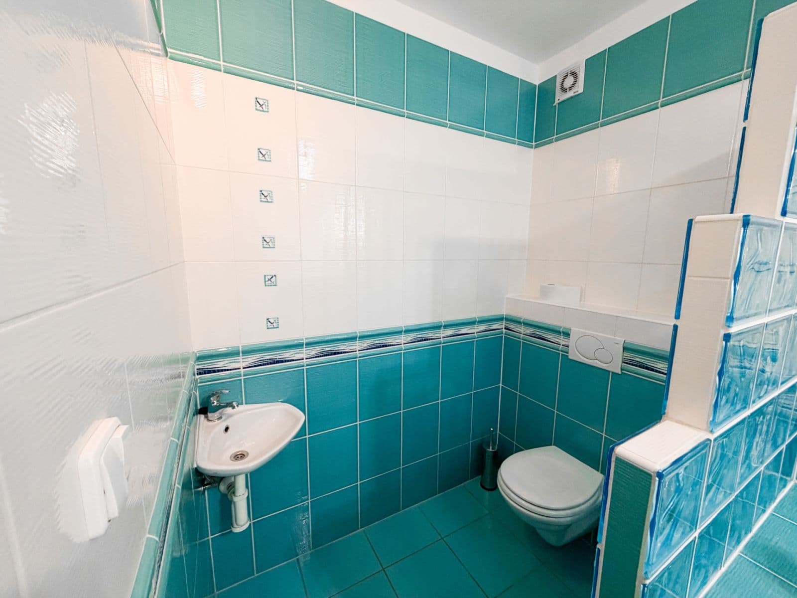 Prenájom bytu 2-izbový 61 m², Ďáblická, Praha, Praha Prenájom bytu 2-izbový 61 m², Ďáblická, Praha, Praha