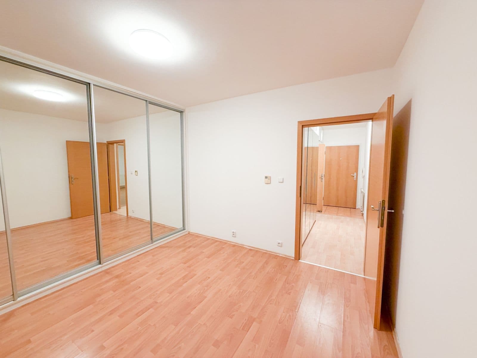 Prenájom bytu 2-izbový 61 m², Ďáblická, Praha, Praha Prenájom bytu 2-izbový 61 m², Ďáblická, Praha, Praha