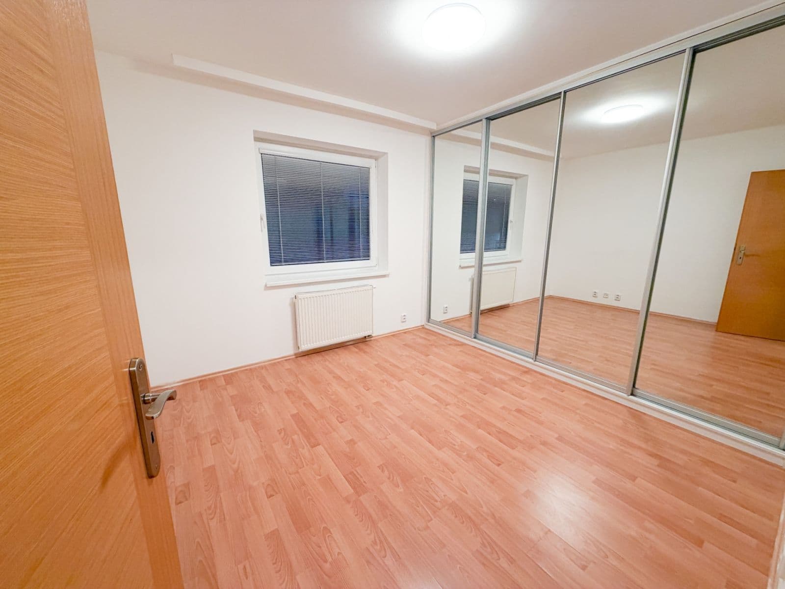 Prenájom bytu 2-izbový 61 m², Ďáblická, Praha, Praha Prenájom bytu 2-izbový 61 m², Ďáblická, Praha, Praha