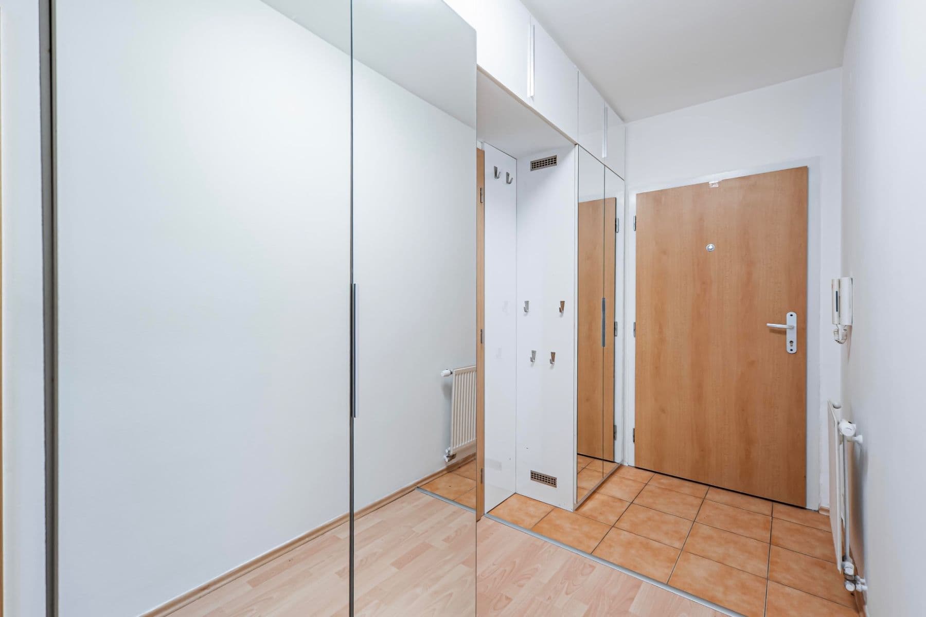 Prenájom bytu 2-izbový 61 m², Ďáblická, Praha, Praha Prenájom bytu 2-izbový 61 m², Ďáblická, Praha, Praha