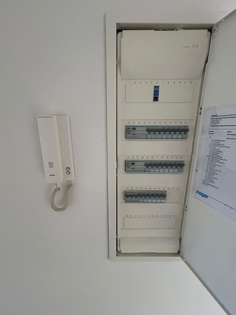 Prenájom bytu 3-izbový 54 m², Brakerstr. 17, Bielefeld, Severné Porýnie - Westfálsko Prenájom bytu 3-izbový 54 m², Brakerstr. 17, Bielefeld, Severné Porýnie - Westfálsko