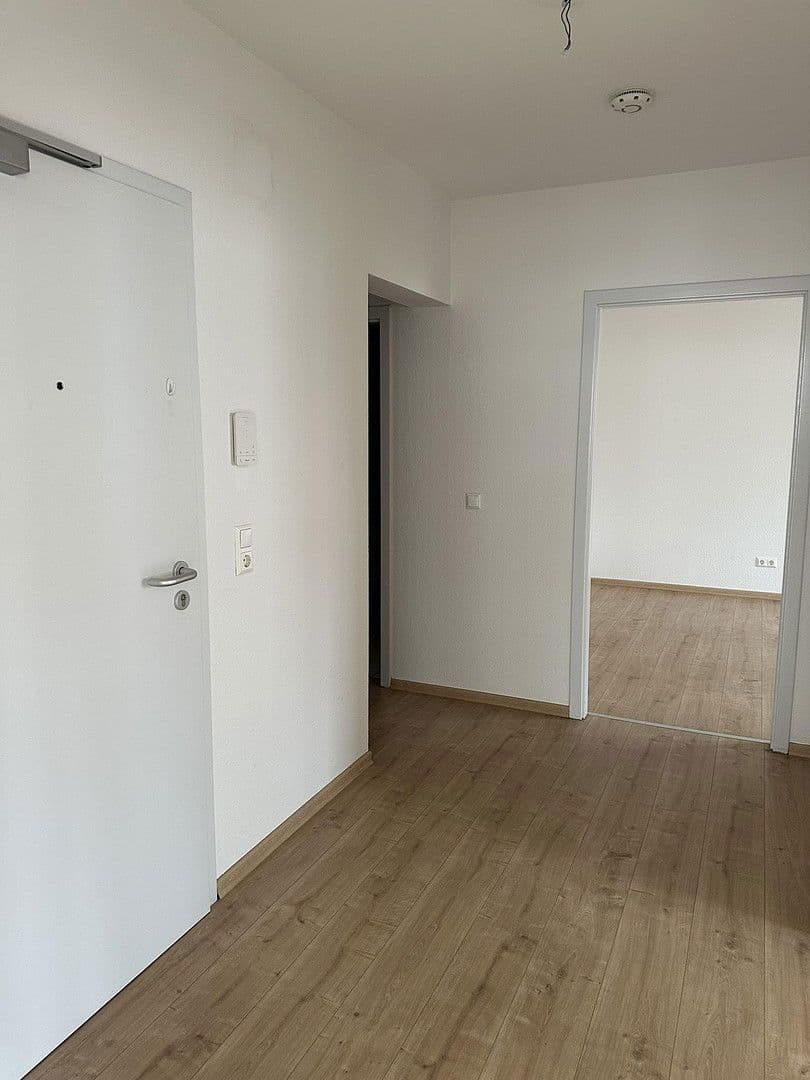 Prenájom bytu 3-izbový 76 m², Frankfurt am Main, Hesensko Prenájom bytu 3-izbový 76 m², Frankfurt am Main, Hesensko