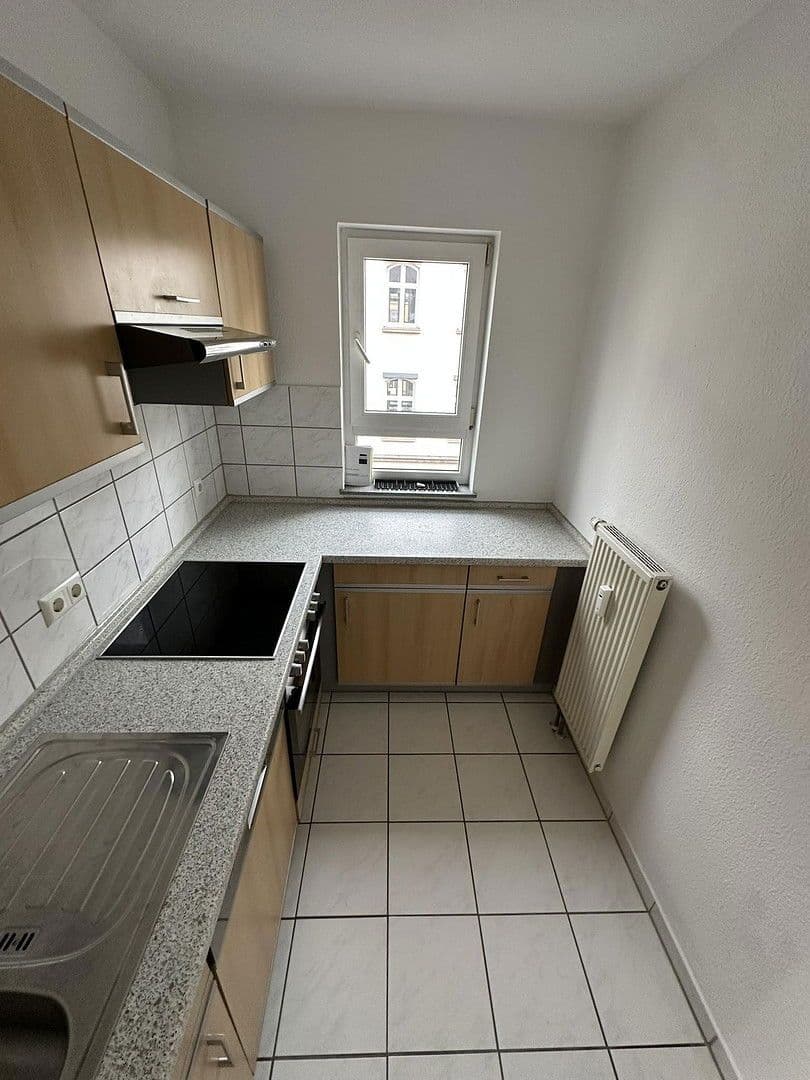 Prenájom bytu 3-izbový 76 m², Frankfurt am Main, Hesensko Prenájom bytu 3-izbový 76 m², Frankfurt am Main, Hesensko