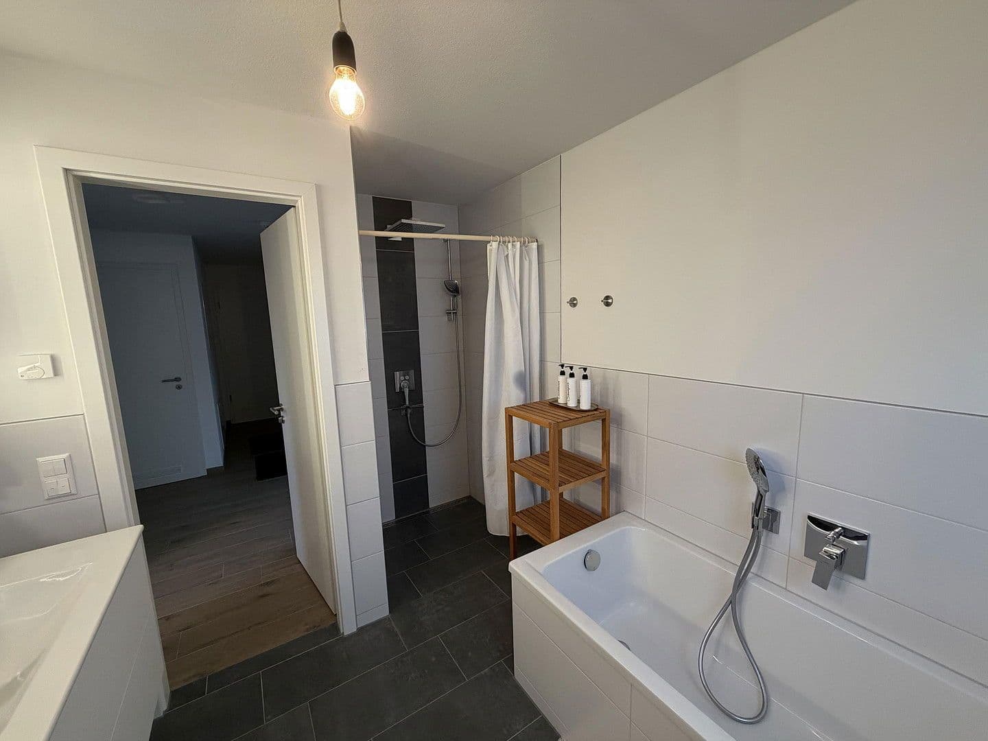 Prenájom bytu 2-izbový 64 m², Im Bergfeld 10, Frankenhardt, Bádensko-Wurttembersko Prenájom bytu 2-izbový 64 m², Im Bergfeld 10, Frankenhardt, Bádensko-Wurttembersko