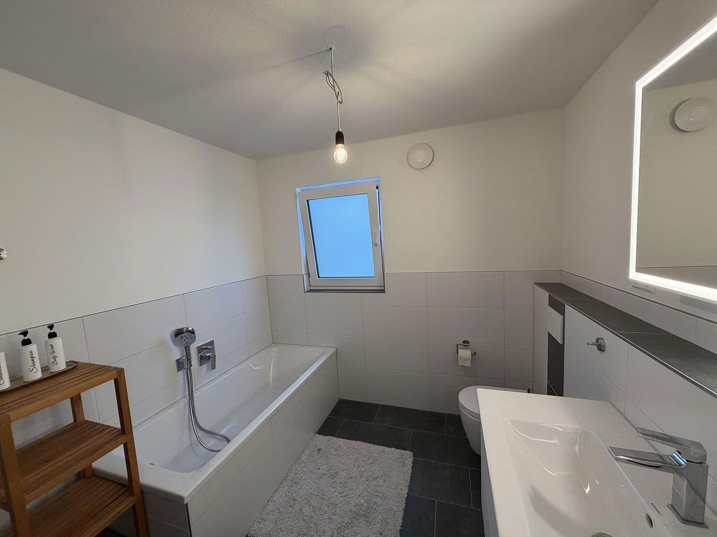 Prenájom bytu 2-izbový 64 m², Im Bergfeld 10, Frankenhardt, Bádensko-Wurttembersko Prenájom bytu 2-izbový 64 m², Im Bergfeld 10, Frankenhardt, Bádensko-Wurttembersko