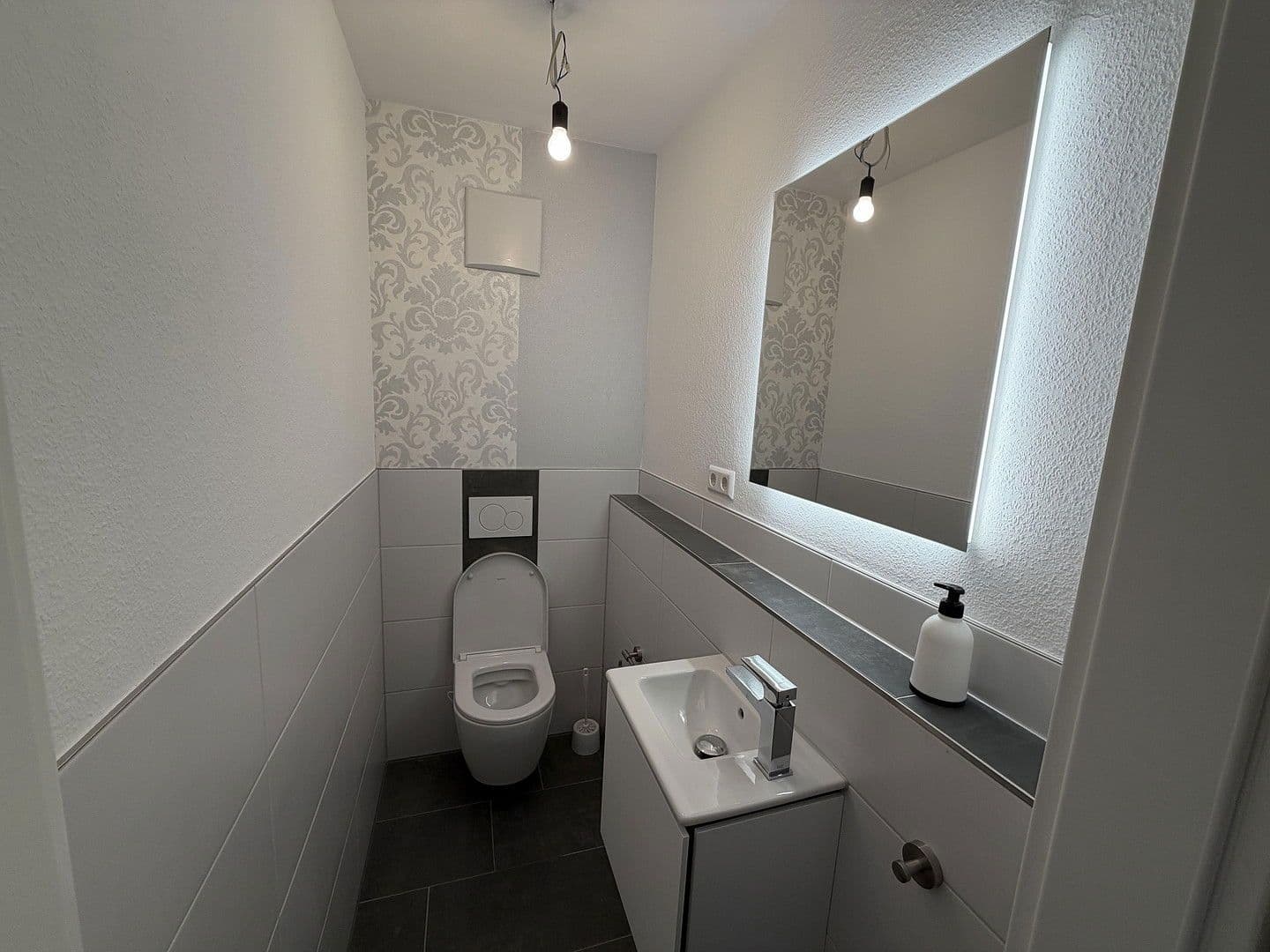 Prenájom bytu 2-izbový 64 m², Im Bergfeld 10, Frankenhardt, Bádensko-Wurttembersko Prenájom bytu 2-izbový 64 m², Im Bergfeld 10, Frankenhardt, Bádensko-Wurttembersko