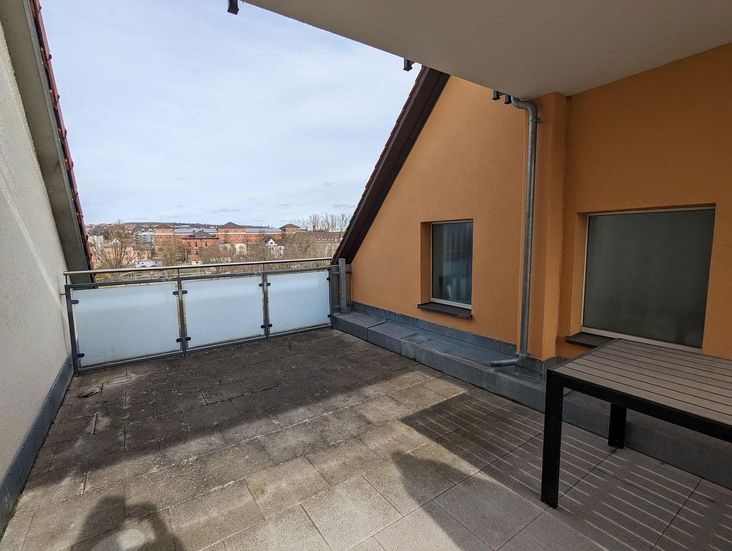 Prenájom bytu 2-izbový 90 m², Ansbach, Bavorsko Prenájom bytu 2-izbový 90 m², Ansbach, Bavorsko