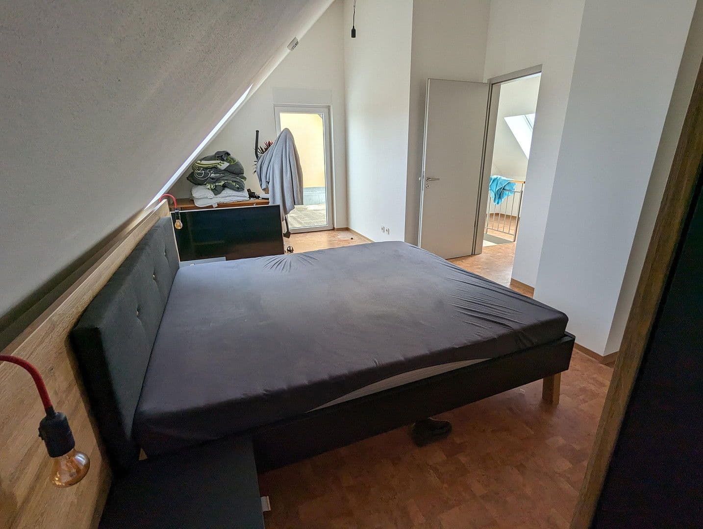 Prenájom bytu 2-izbový 90 m², Ansbach, Bavorsko Prenájom bytu 2-izbový 90 m², Ansbach, Bavorsko