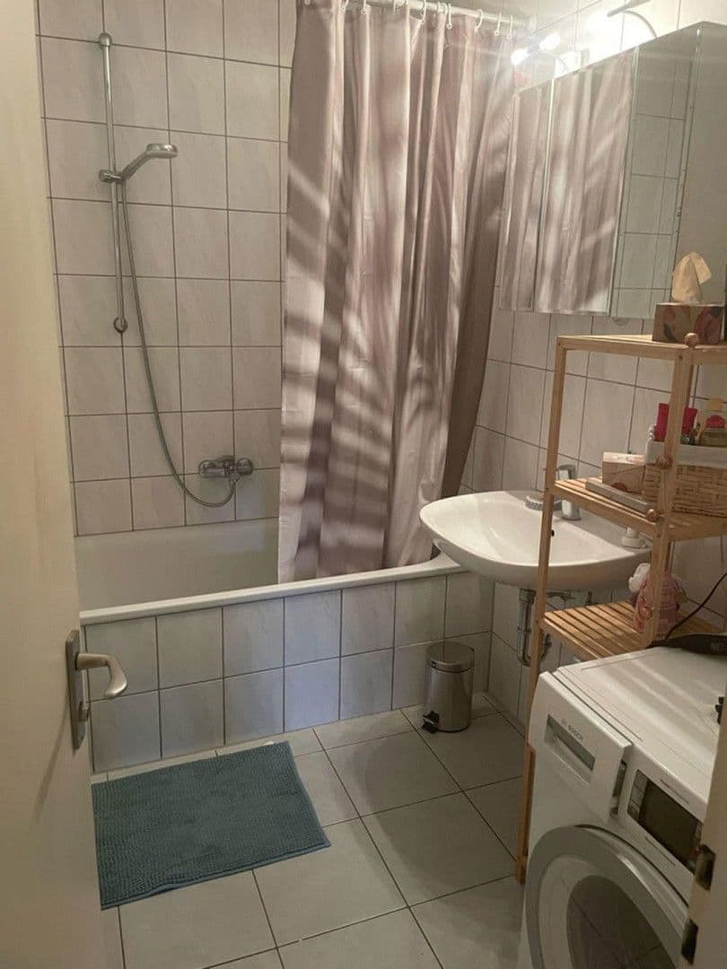 Prenájom bytu 2-izbový 58 m², Karlsruhe, Bádensko-Wurttembersko Prenájom bytu 2-izbový 58 m², Karlsruhe, Bádensko-Wurttembersko