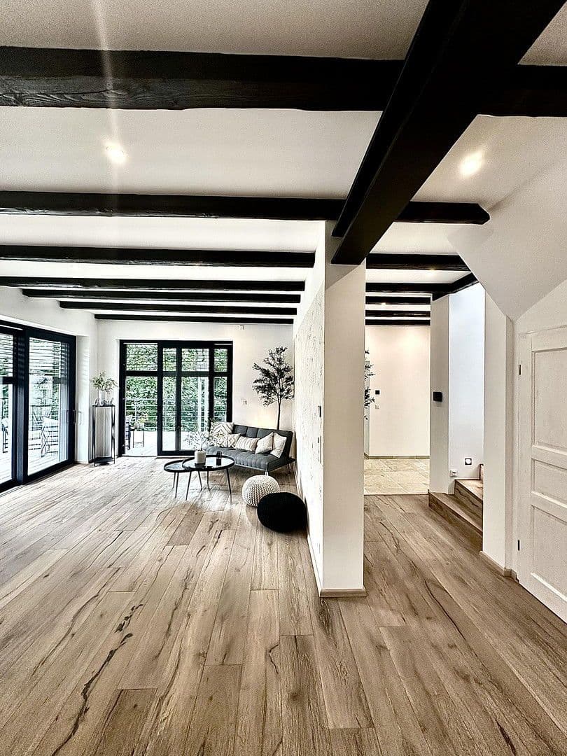 Predaj domu 202 m², pozemek 860 m², Maxhütte-Haidhof, Bavorsko Predaj domu 202 m², pozemek 860 m², Maxhütte-Haidhof, Bavorsko