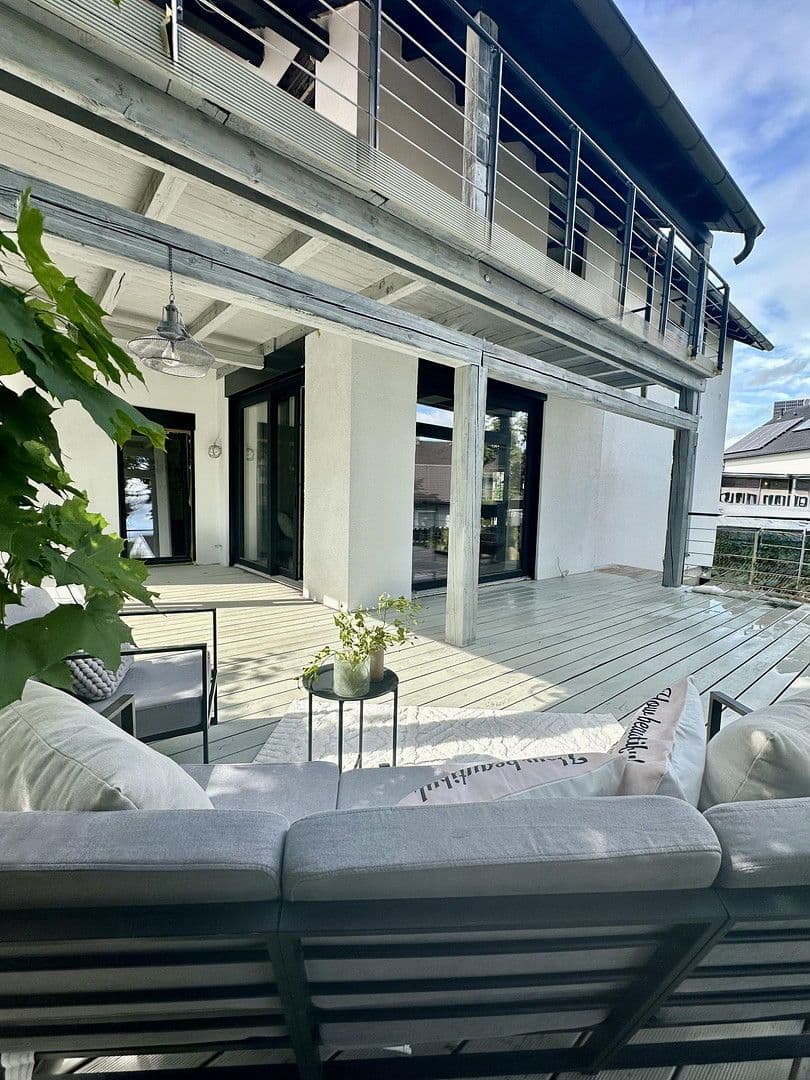 Predaj domu 202 m², pozemek 860 m², Maxhütte-Haidhof, Bavorsko Predaj domu 202 m², pozemek 860 m², Maxhütte-Haidhof, Bavorsko