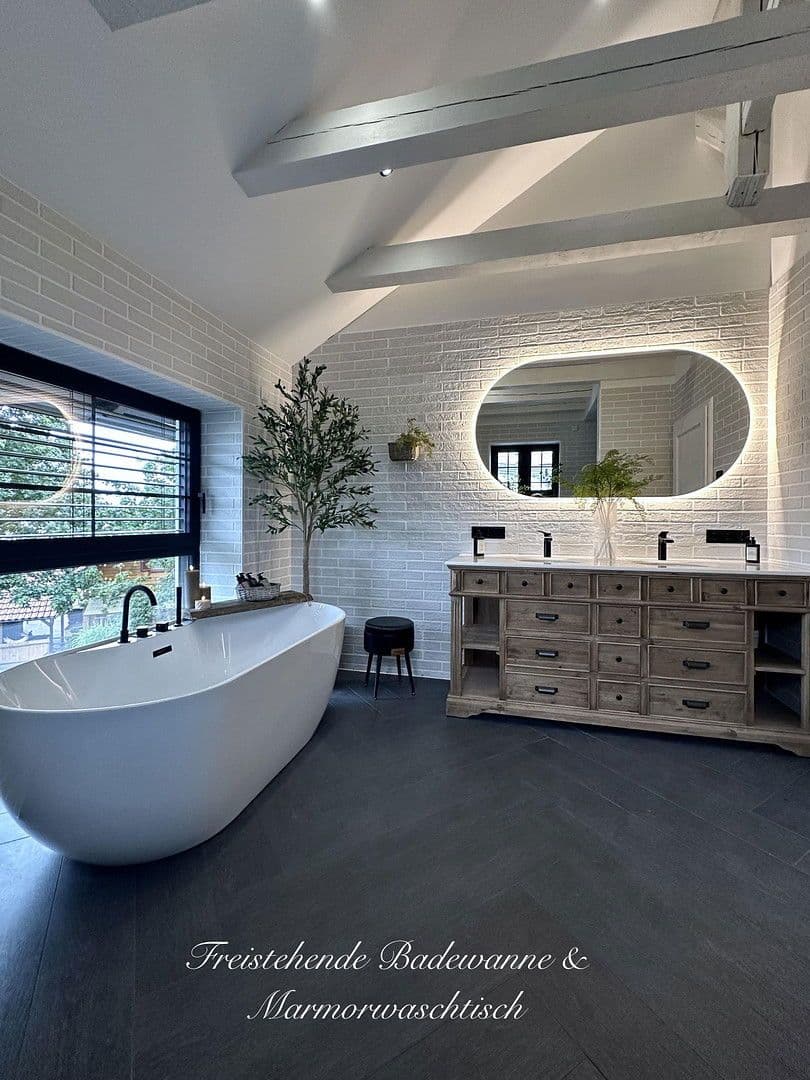 Predaj domu 202 m², pozemek 860 m², Maxhütte-Haidhof, Bavorsko Predaj domu 202 m², pozemek 860 m², Maxhütte-Haidhof, Bavorsko