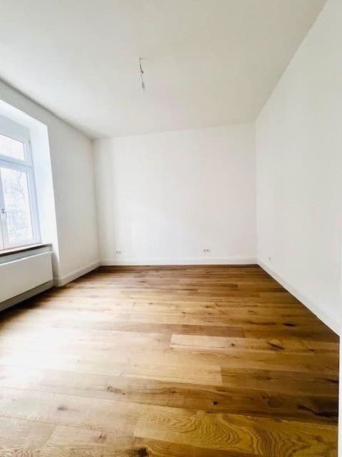Prenájom bytu 2-izbový 55 m², Schwalbacher Straße 23, Frankfurt am Main, Hesensko Prenájom bytu 2-izbový 55 m², Schwalbacher Straße 23, Frankfurt am Main, Hesensko