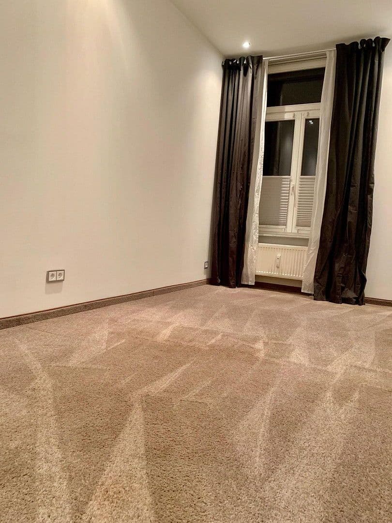 Prenájom bytu 3-izbový 74 m², Osterweihstrasse.4, Zwickau, Sasko Prenájom bytu 3-izbový 74 m², Osterweihstrasse.4, Zwickau, Sasko