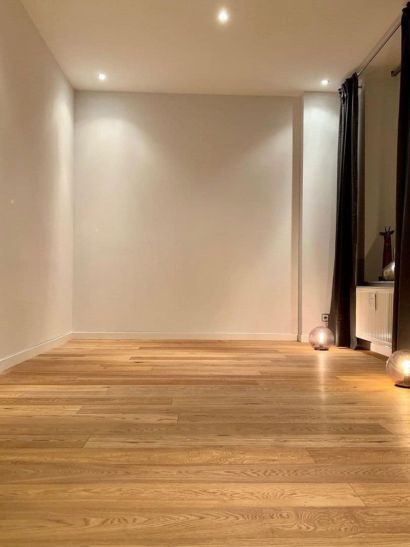 Prenájom bytu 3-izbový 74 m², Osterweihstrasse.4, Zwickau, Sasko Prenájom bytu 3-izbový 74 m², Osterweihstrasse.4, Zwickau, Sasko