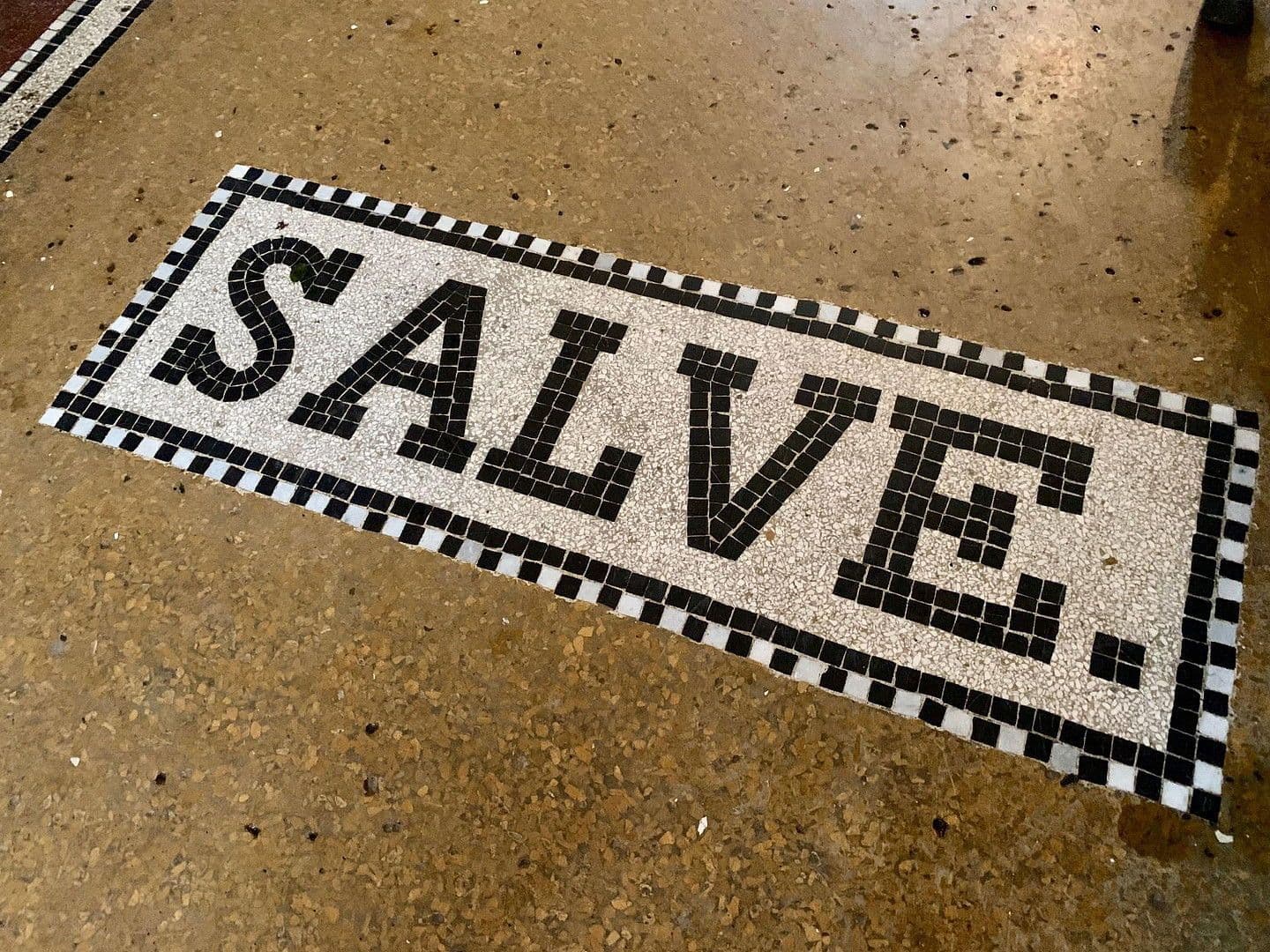 Prenájom bytu 3-izbový 74 m², Osterweihstrasse.4, Zwickau, Sasko Prenájom bytu 3-izbový 74 m², Osterweihstrasse.4, Zwickau, Sasko