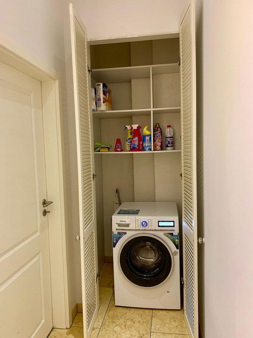 Prenájom bytu 3-izbový 74 m², Osterweihstrasse.4, Zwickau, Sasko Prenájom bytu 3-izbový 74 m², Osterweihstrasse.4, Zwickau, Sasko