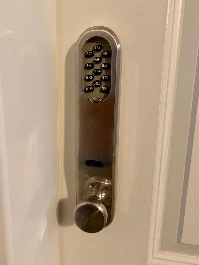 Prenájom bytu 3-izbový 74 m², Osterweihstrasse.4, Zwickau, Sasko Prenájom bytu 3-izbový 74 m², Osterweihstrasse.4, Zwickau, Sasko