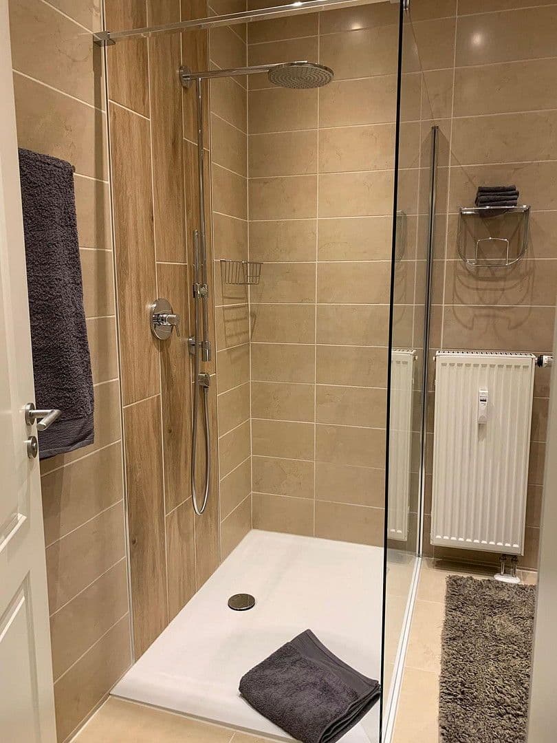 Prenájom bytu 3-izbový 74 m², Osterweihstrasse.4, Zwickau, Sasko Prenájom bytu 3-izbový 74 m², Osterweihstrasse.4, Zwickau, Sasko