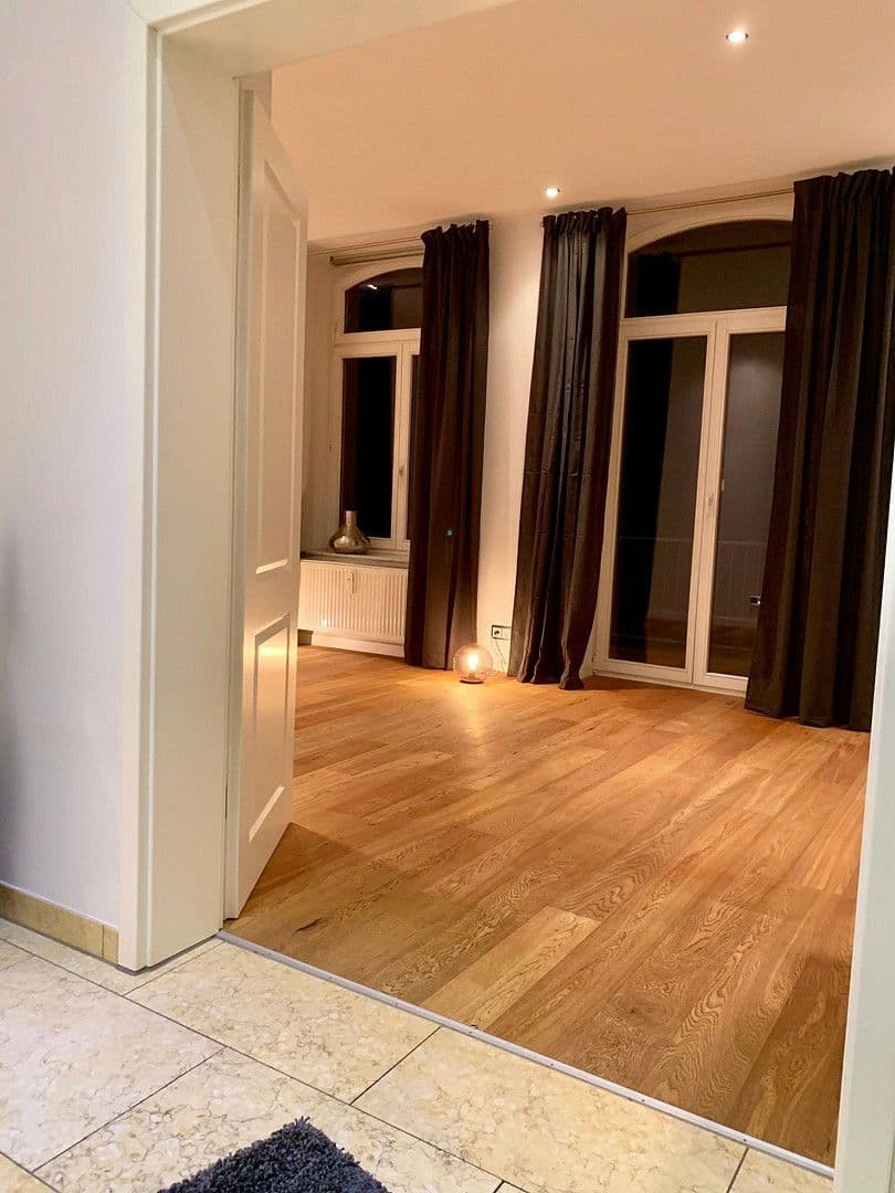 Prenájom bytu 3-izbový 74 m², Osterweihstrasse.4, Zwickau, Sasko Prenájom bytu 3-izbový 74 m², Osterweihstrasse.4, Zwickau, Sasko