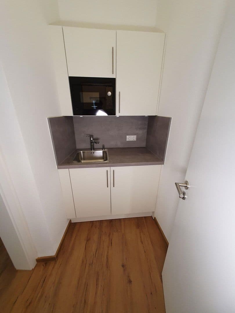 Prenájom kancelárie 62 m², Bauerngasse 87, Schweinfurt, Bavorsko Prenájom kancelárie 62 m², Bauerngasse 87, Schweinfurt, Bavorsko