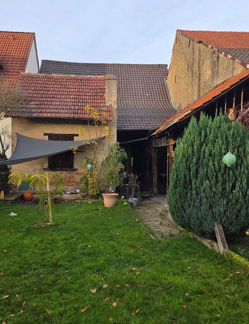 Predaj domu 132 m², pozemek 576 m², Kurpfalzstr. 59, Bruchsal, Bádensko-Wurttembersko Predaj domu 132 m², pozemek 576 m², Kurpfalzstr. 59, Bruchsal, Bádensko-Wurttembersko