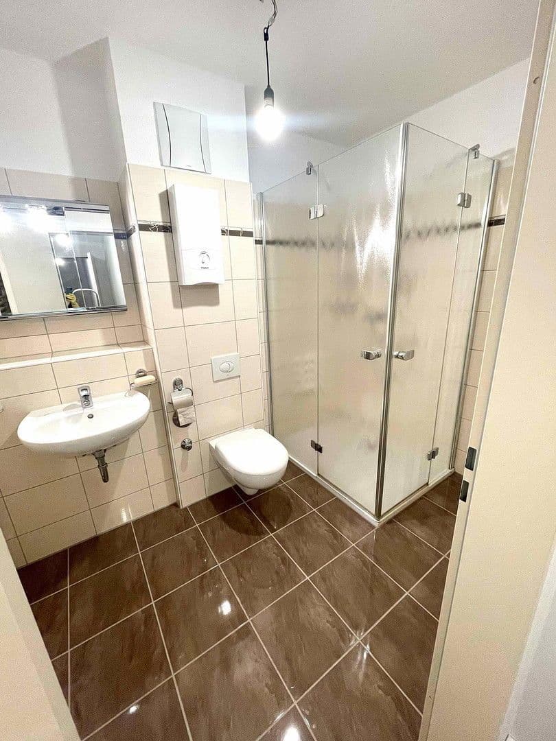 Prenájom bytu 3-izbový 87 m², Hubertusstr. 18b, Grünheide (Mark), Brandenbursko Prenájom bytu 3-izbový 87 m², Hubertusstr. 18b, Grünheide (Mark), Brandenbursko