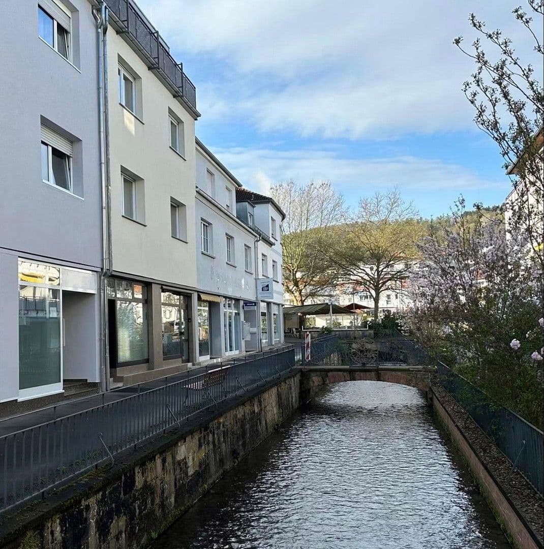 Prenájom kancelárie 75 m², Quellenring 19, Bad Orb, Hesensko Prenájom kancelárie 75 m², Quellenring 19, Bad Orb, Hesensko