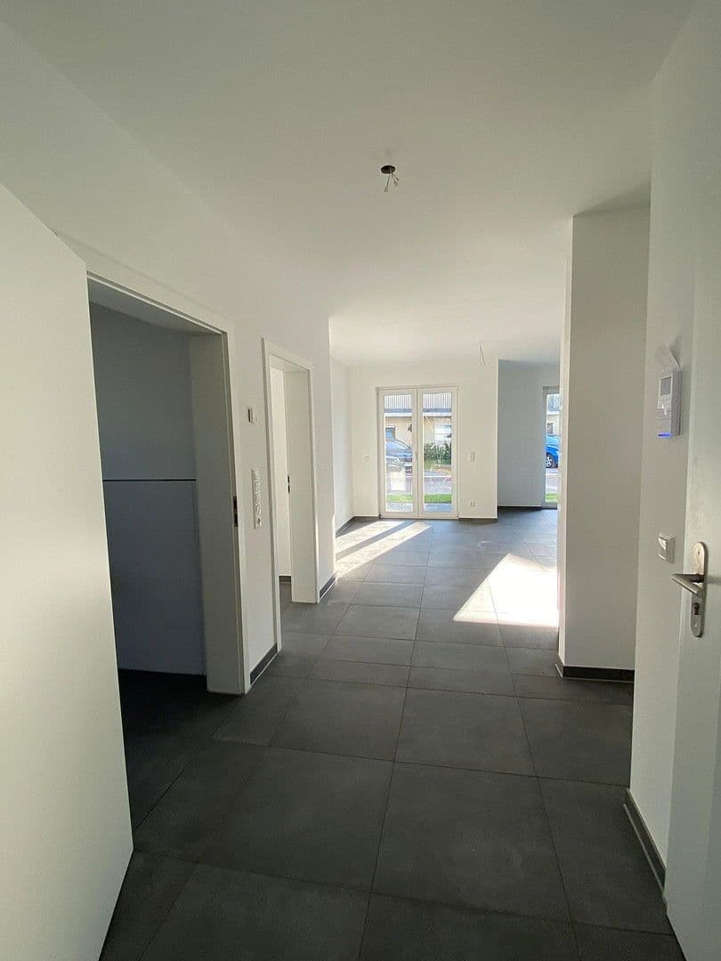 Prenájom bytu 3-izbový 86 m², Zülpich, Severné Porýnie - Westfálsko Prenájom bytu 3-izbový 86 m², Zülpich, Severné Porýnie - Westfálsko