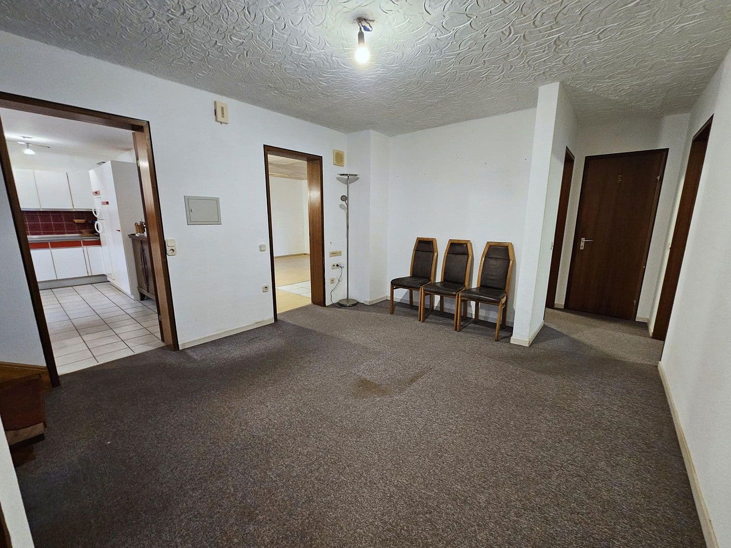 Predaj domu 157 m², pozemek 601 m², Neuhausen, Bádensko-Wurttembersko Predaj domu 157 m², pozemek 601 m², Neuhausen, Bádensko-Wurttembersko