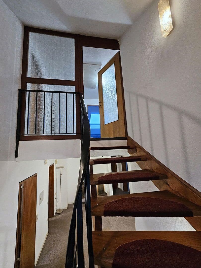 Predaj domu 157 m², pozemek 601 m², Neuhausen, Bádensko-Wurttembersko Predaj domu 157 m², pozemek 601 m², Neuhausen, Bádensko-Wurttembersko