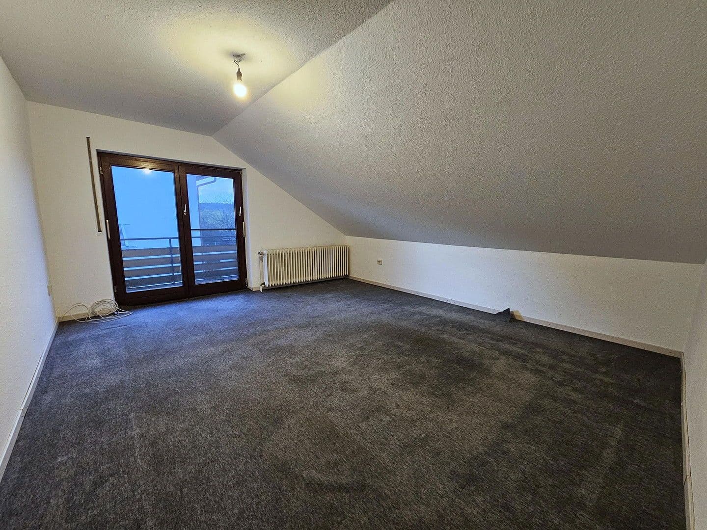 Predaj domu 157 m², pozemek 601 m², Neuhausen, Bádensko-Wurttembersko Predaj domu 157 m², pozemek 601 m², Neuhausen, Bádensko-Wurttembersko