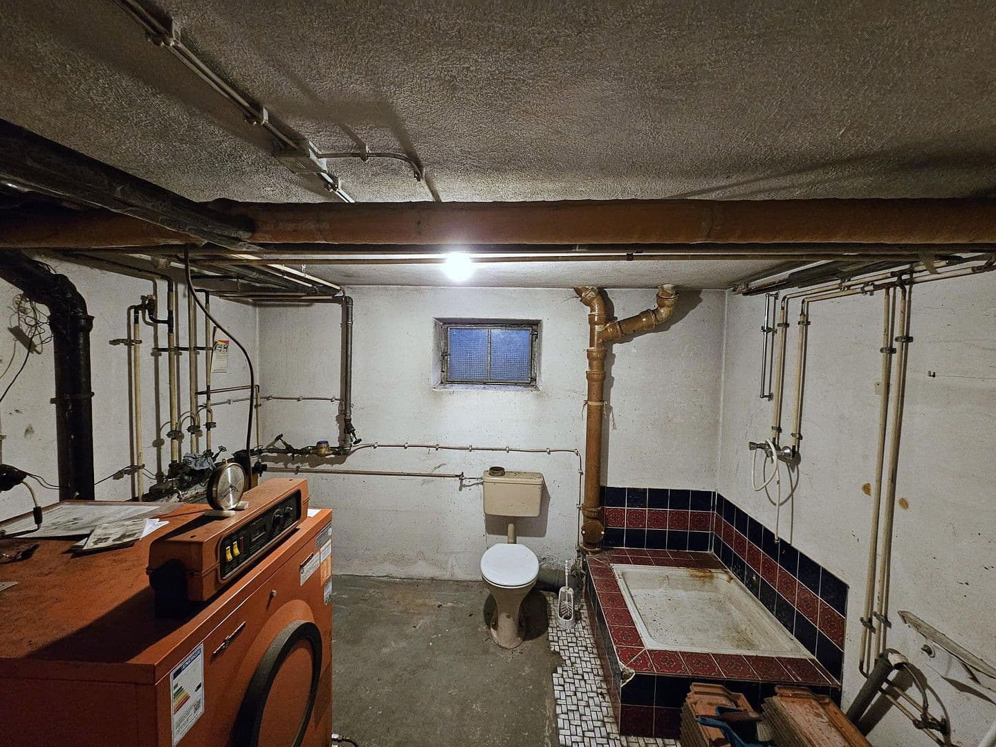 Predaj domu 157 m², pozemek 601 m², Neuhausen, Bádensko-Wurttembersko Predaj domu 157 m², pozemek 601 m², Neuhausen, Bádensko-Wurttembersko